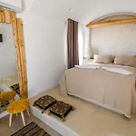 Aggeliki's Diamond Apart-hotel