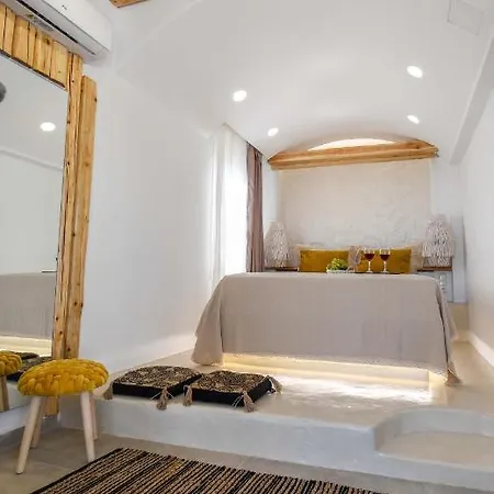 Aggeliki's Diamond Aparthotel Agia Anna (Naxos)