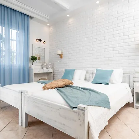 Aggeliki's Diamond Aparthotel