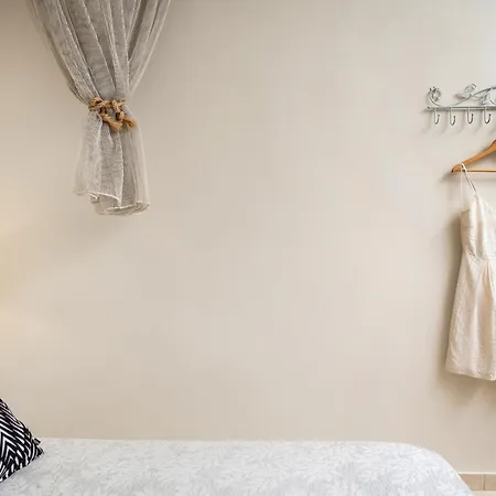 Aggeliki's Diamond Agia Anna (Naxos)